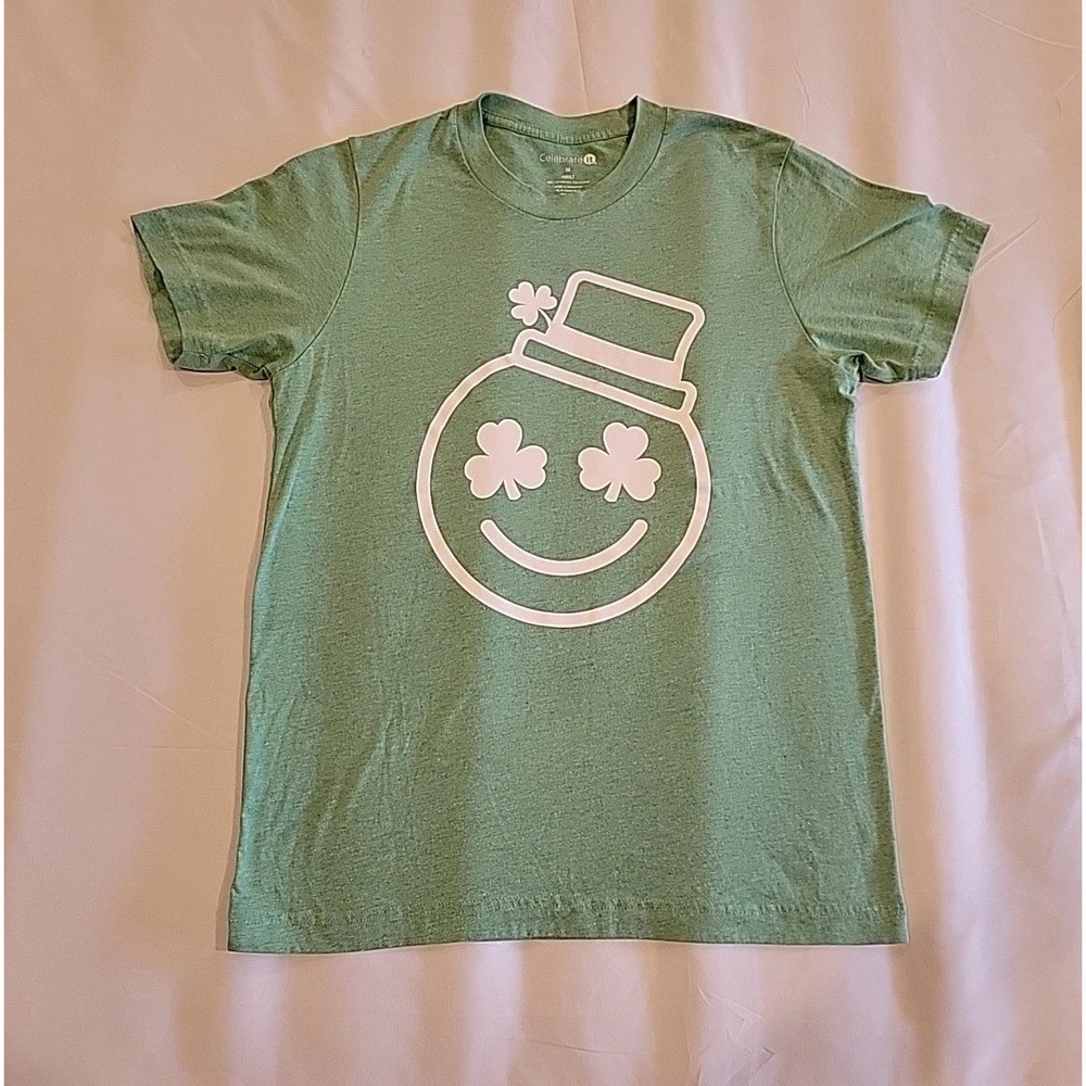 Celebrate‎ Short Sleeve Shirt Size Medium St. Patrick's Day Green Shamrock